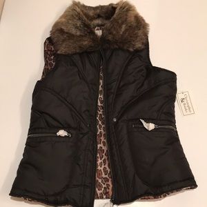 NWT Christopher & Banks black fur leopard vest M